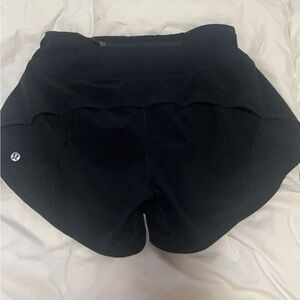 Lululemon speed up shorts size 4 2.5 inch